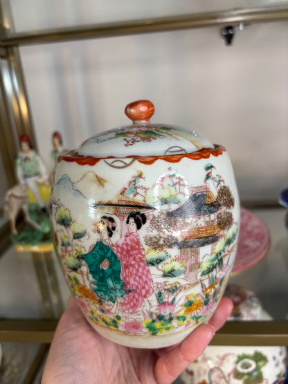 Sweetest Geisha biscuit jar!
