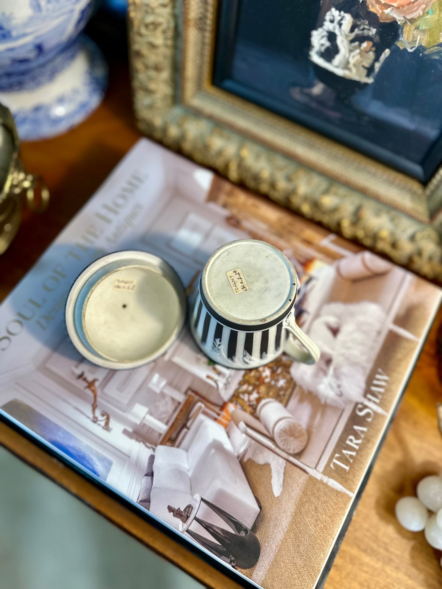 EXQUISITE RARE 18th Century Wedgwood Black Basalt Jasper Dip Trembleuse, 4"