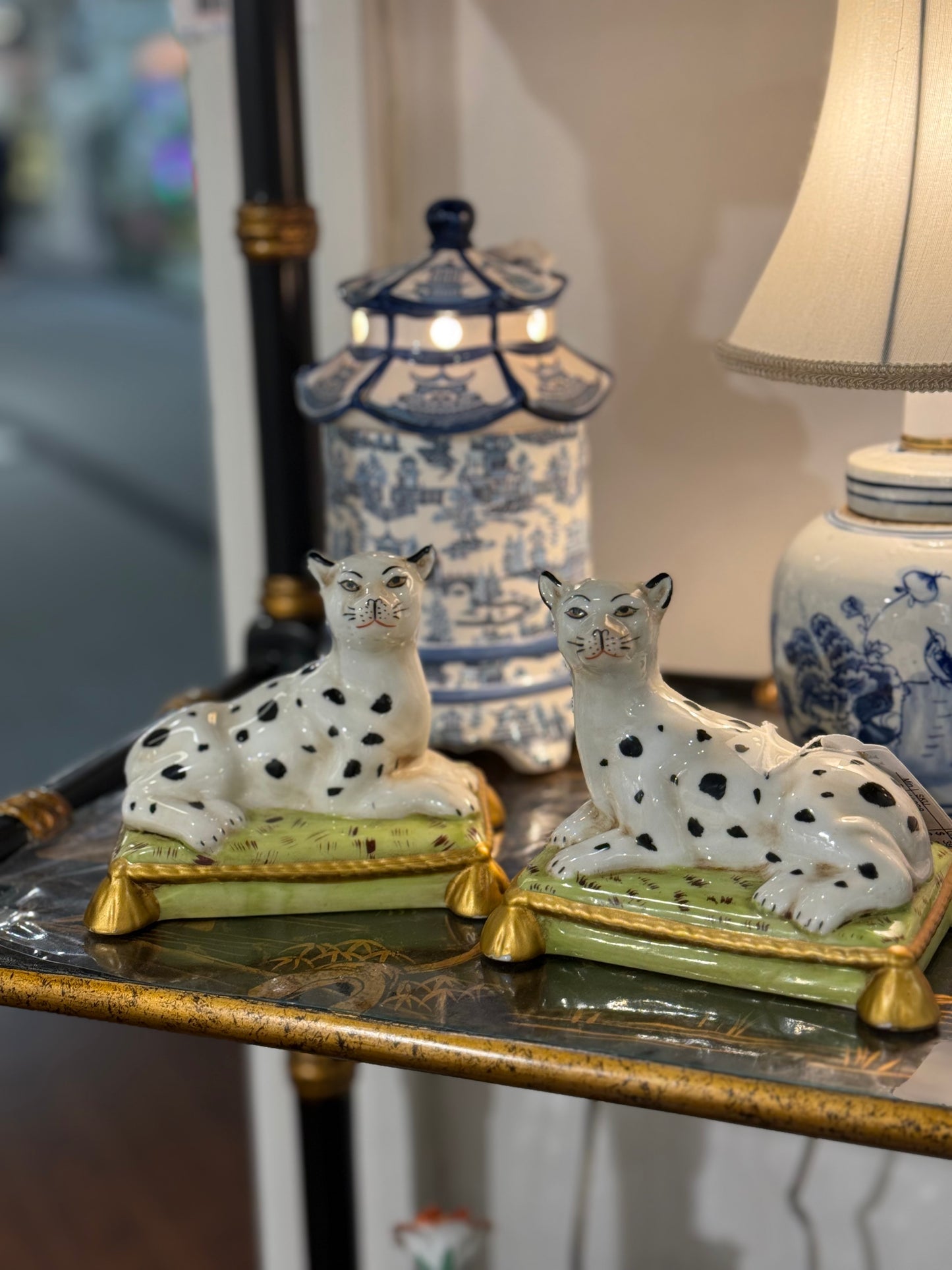 Danny's Fine Porcelain - White leopard bookend pair, 5x4x4