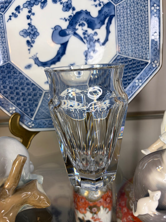 Stunning Baccarat Nelly vase!