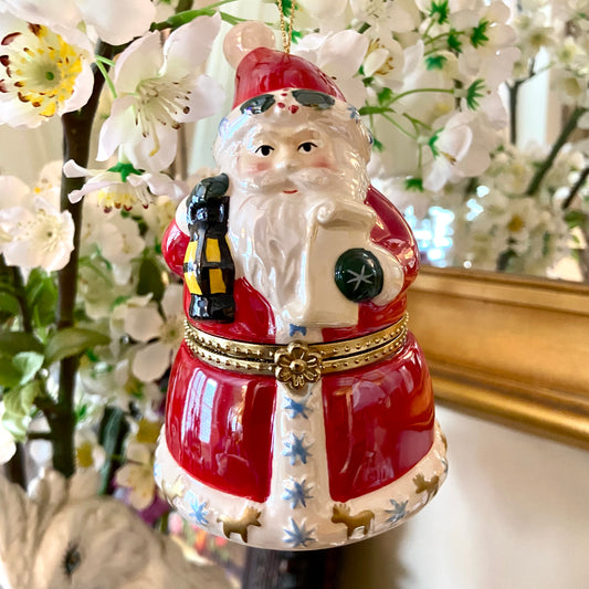 Magical vintage Santa Claus Christmas music box ornament