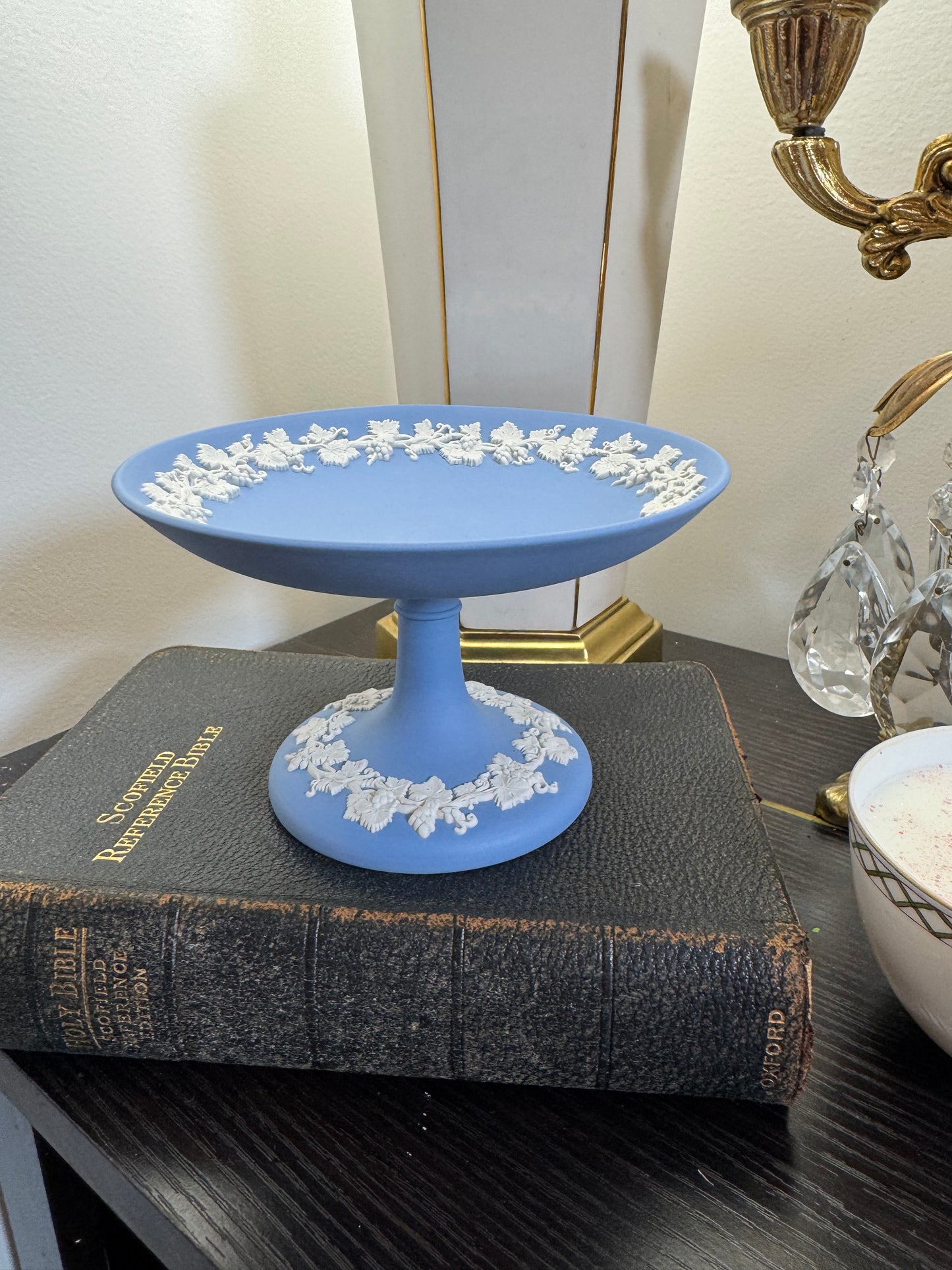 Wedgwood vintage jasper ware stand lavender blue and white