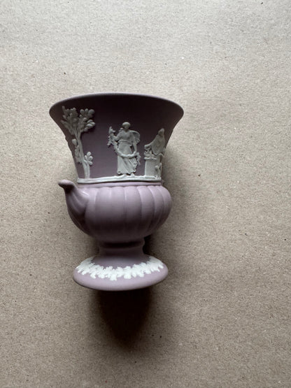 Lilac Wedgewood small vase with handles 3.5 tall 3 diameter