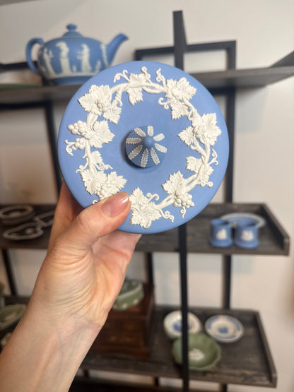 Wedgwood large circus trinket box