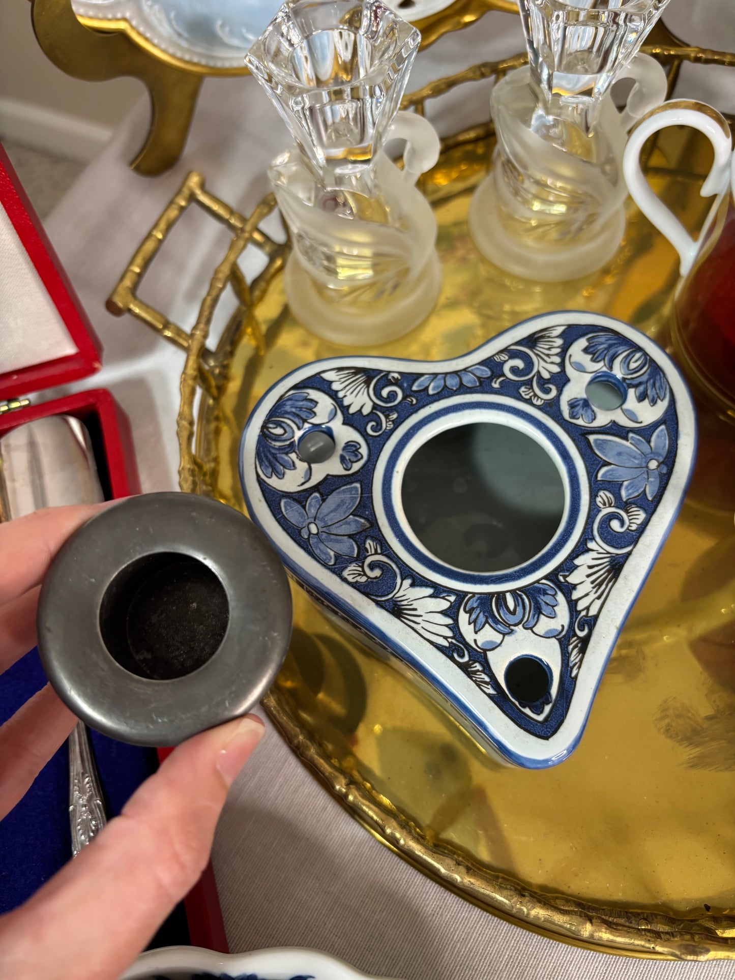 Delft Williamsburg Reproduction blue and white heart inkwell!