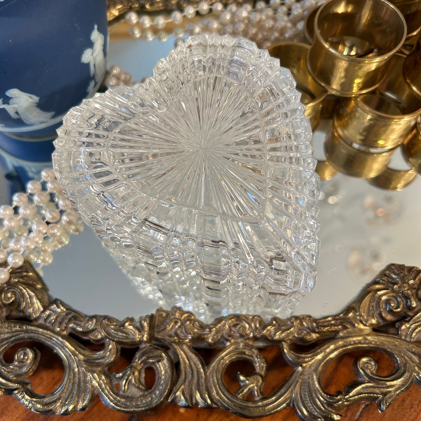 Sparkling heart shape crystal lidded box 6 x 5