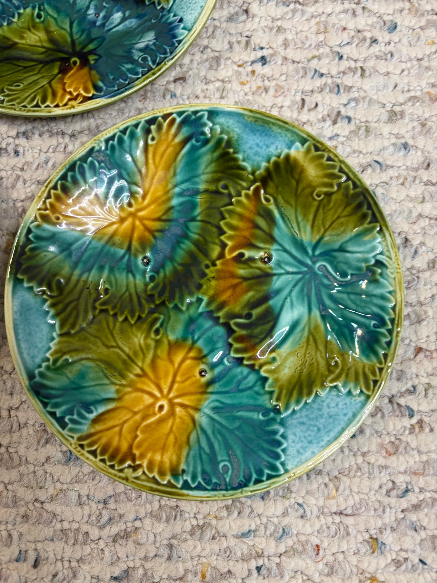 Gorgeous majolica leaf plates set of 3!