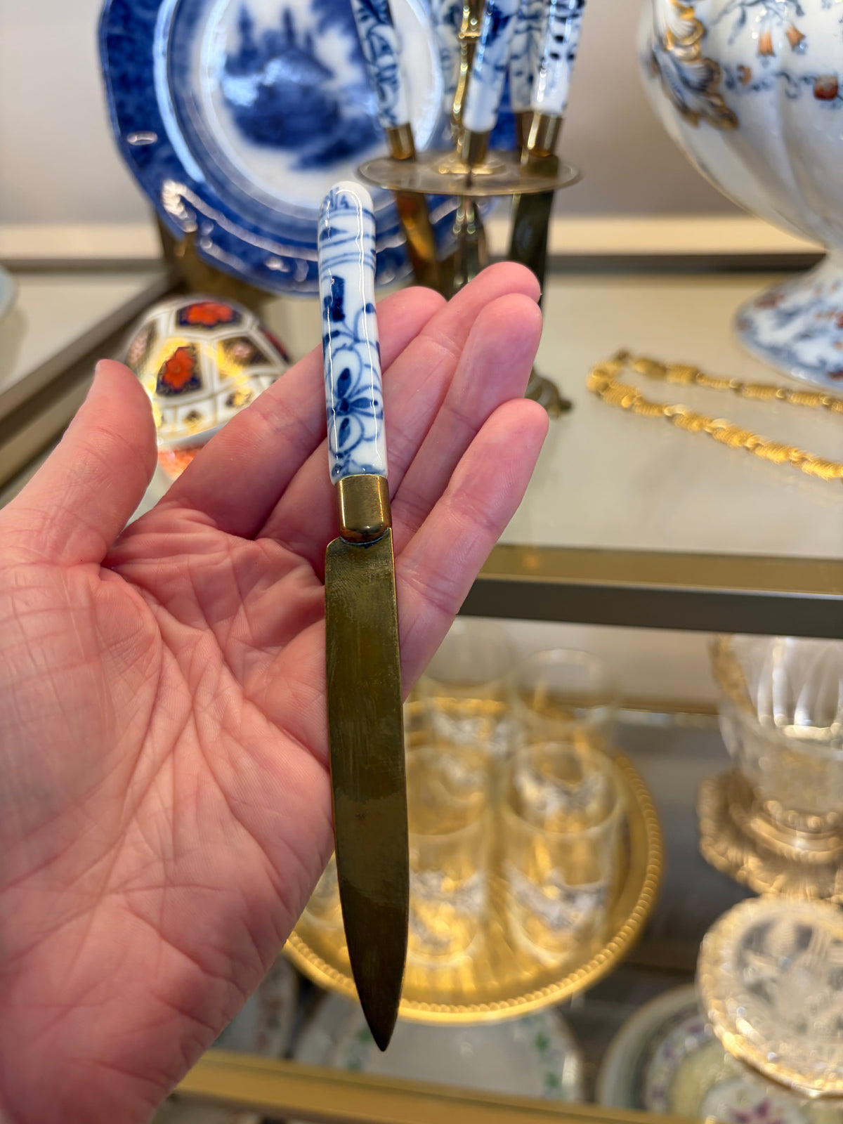 Beautiful antique German fruit/dessert knife set featuring blue and white "Blue Onion" style porcelain handles in a matching caddy holder!