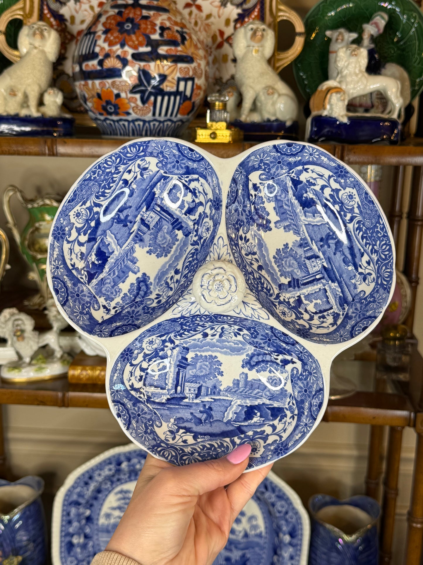 Copeland Blue Italian Trefoil Dish | Circa 1920 | 9.5"W | Style DA4514