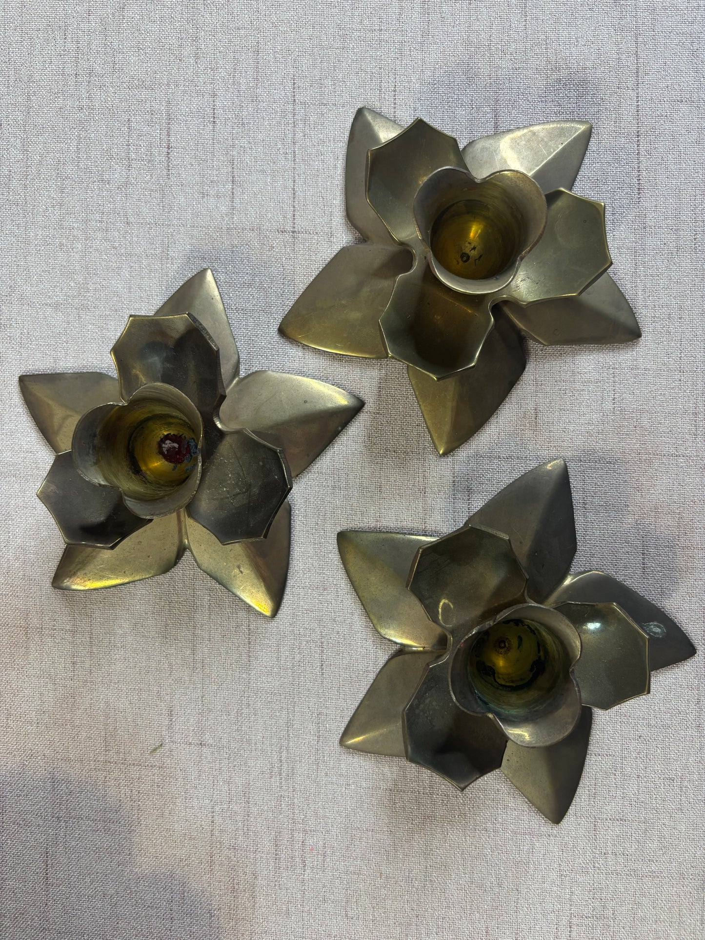 Brass floral candleholders set of 3!