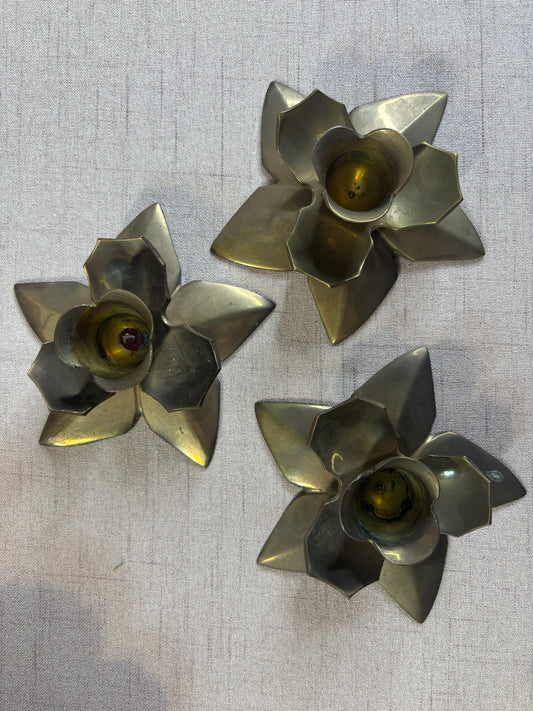 Brass floral candleholders set of 3!