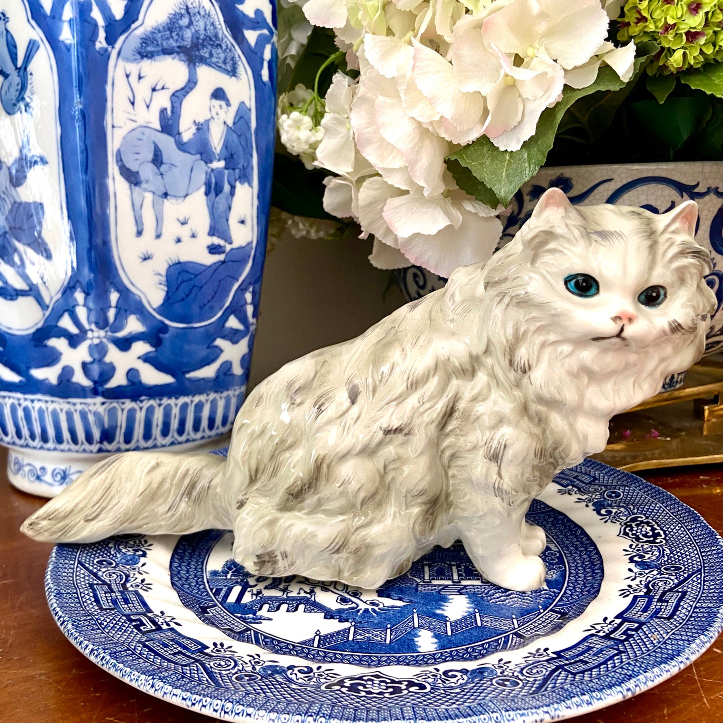 Vintage porcelain ivory large Persian kitty cat statue figurine