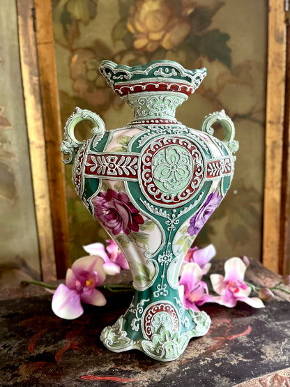 Live 08/25 Elaborate Antique Japanese Meiji Slip-Trailed Moriage Porcelain Vase