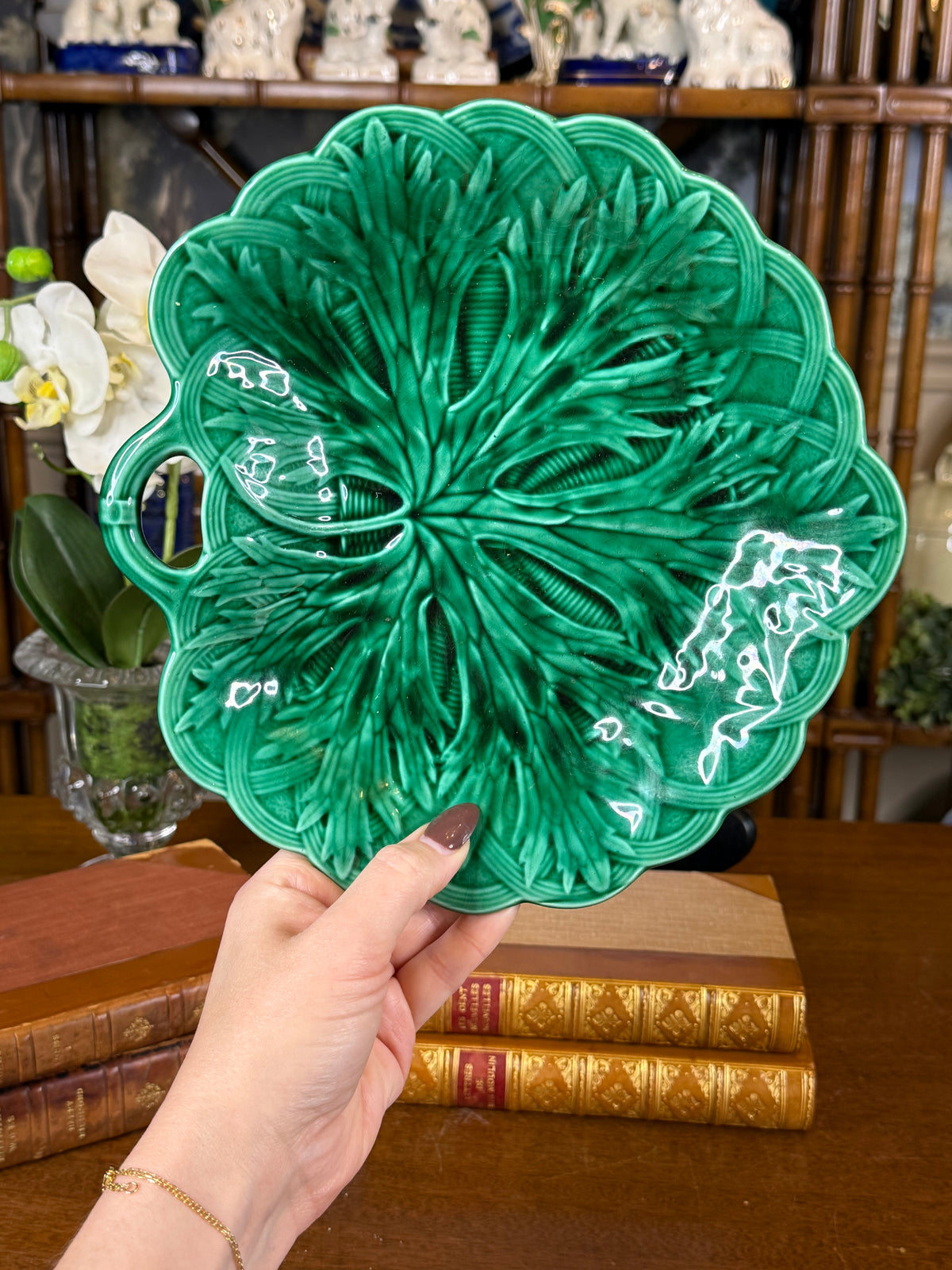 Antique Wedgwood Green Majolica Leaf Dish, Molded Botanical Design, English, c.1870–1890, 9” x 9.5” | #DA4586