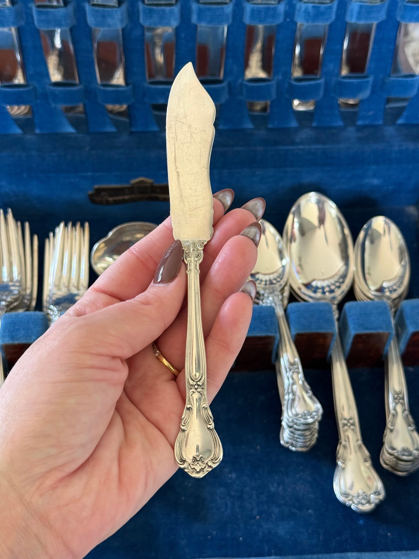 Gorham Unmonogrammed Chantilly Sterling Silver 75-Piece Flatware Set W/ Storage Box