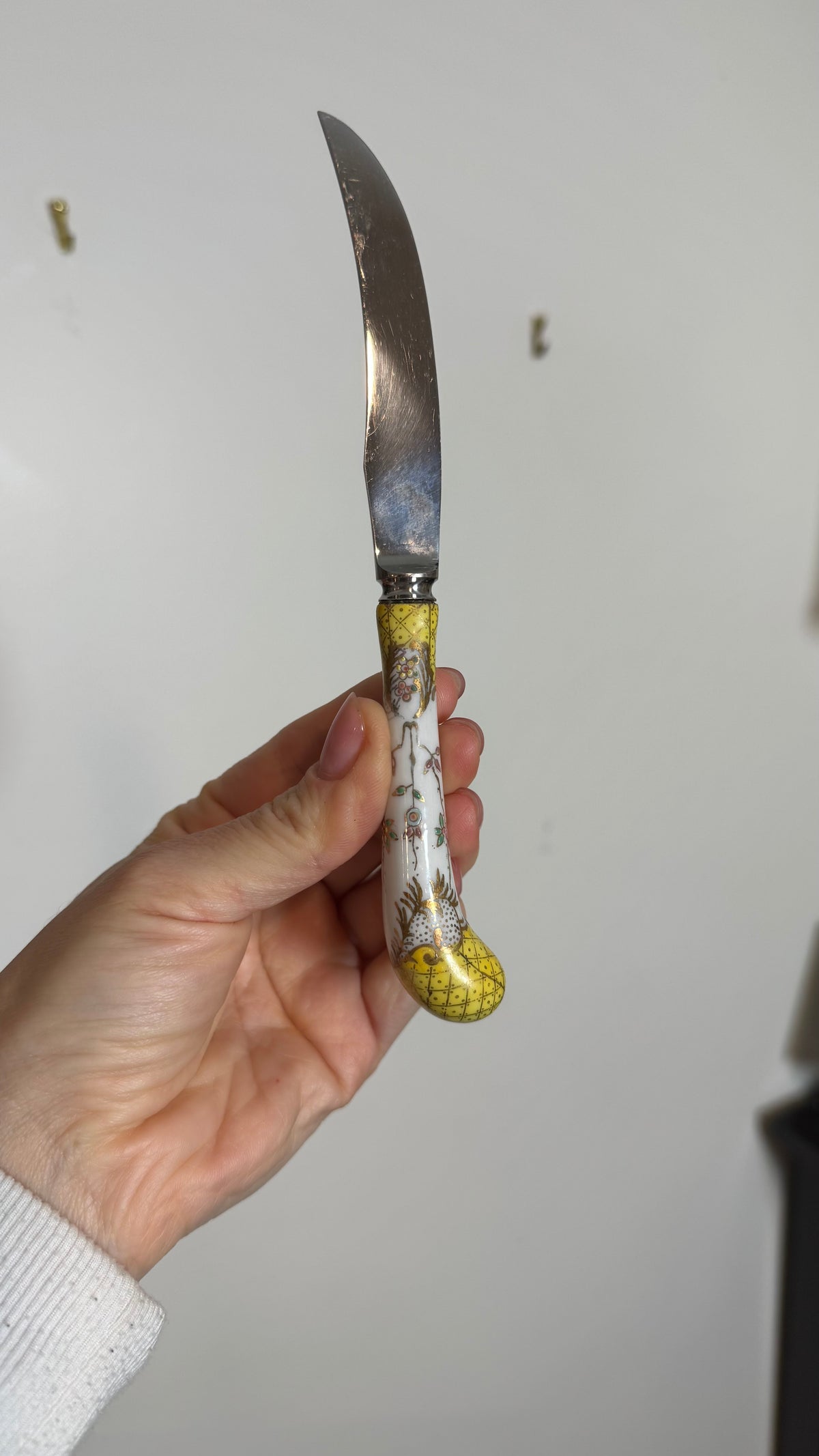 Reserved Set of 6 vintage knives with porcelain handles