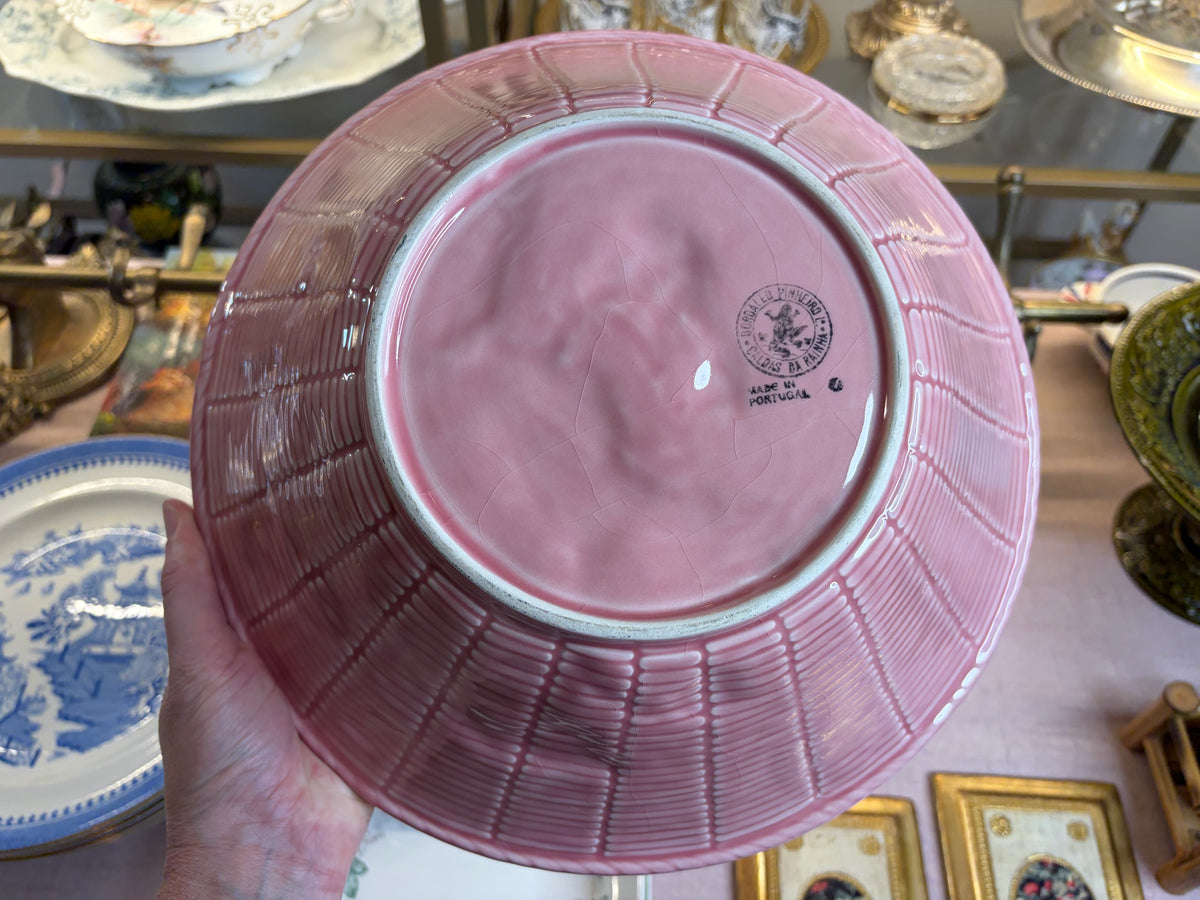 Lovely Bordallo Pinheiro 12” serving bowl!
