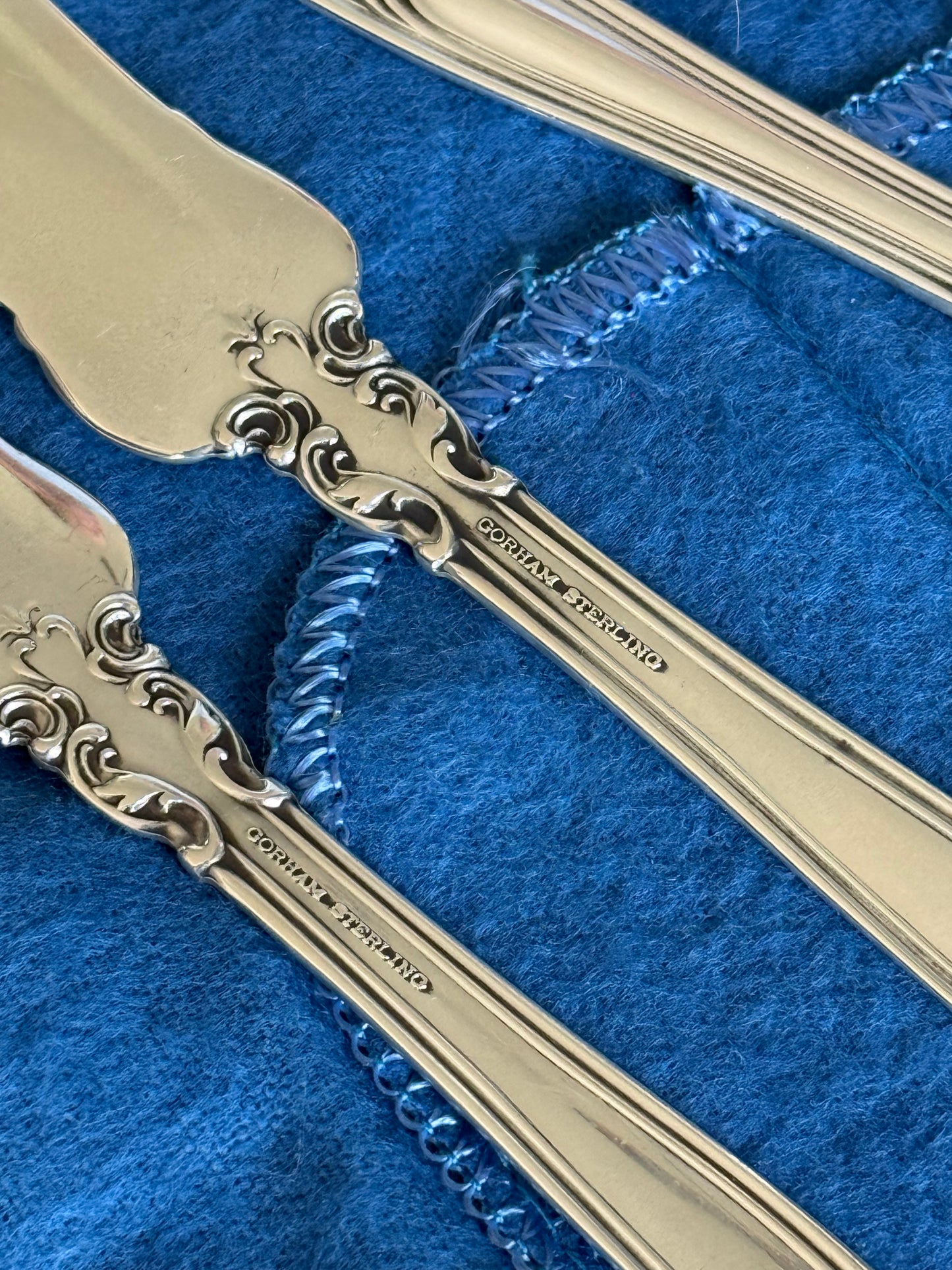 Gorham Unmonogrammed Chantilly Sterling Silver 75-Piece Flatware Set W/ Storage Box