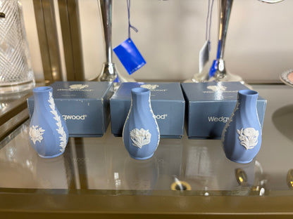Lovely Wedgwood mini vases/perfume set of 3!