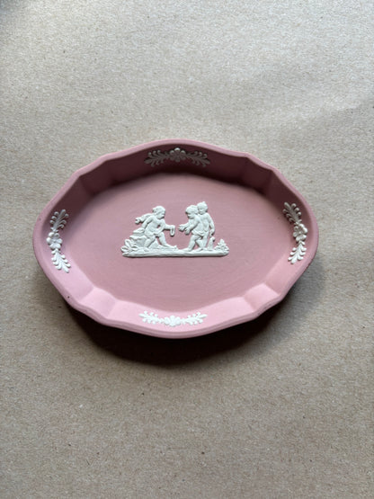 Beautiful oval pink dish Wedgwood