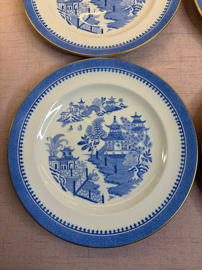 Stunning antique Royal Worcester Blue Willow dinner plates with gold rim set of 4!