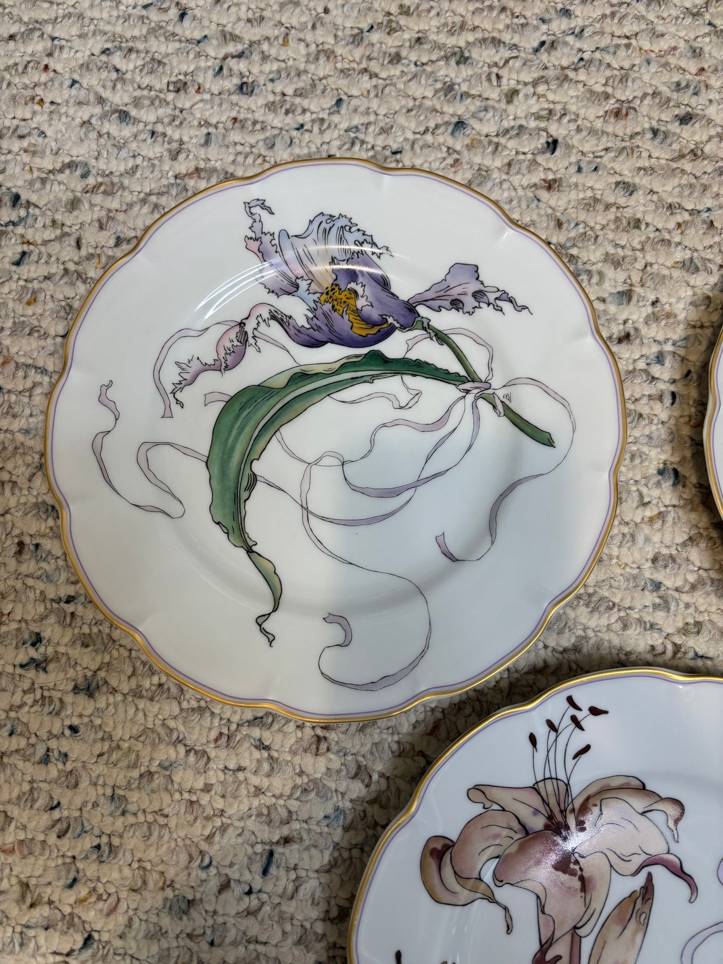 Lovely Haviland Limoges set of 3 floral plates! Instant plate wall!