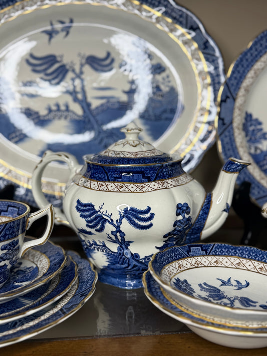 Vintage 1950's Booths Real Old Willow | Scalloped 4 Cup Tea Pot | Blue & White | English Transferware | A8025