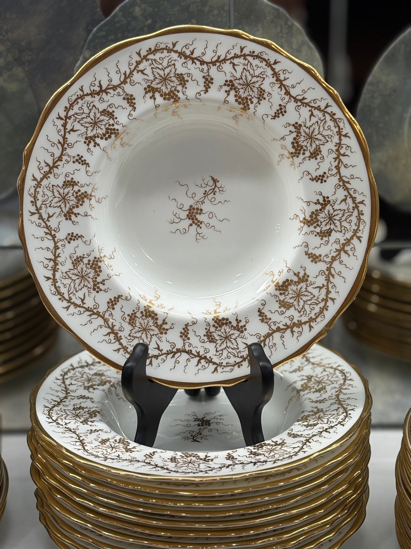 Stunning Set (12) King’s shallow bowls, 8 3/4”D - Pristine!