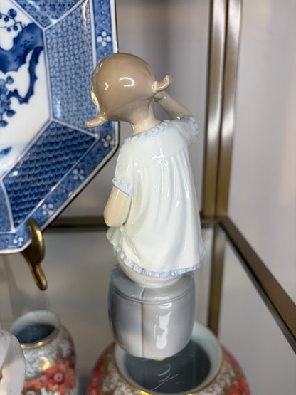 Lladro Girl with Doll figurine!