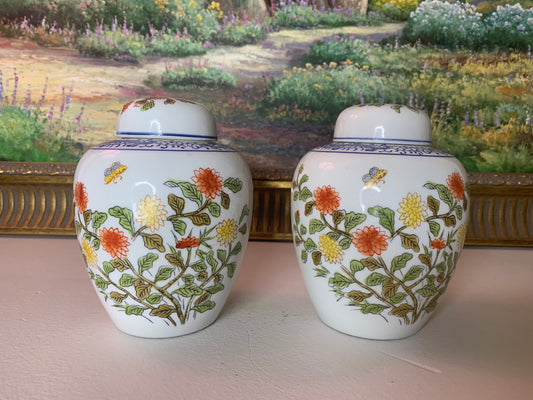 Beautiful Andrea by Sadek floral ginger jars pair (2)! Excellent condition!