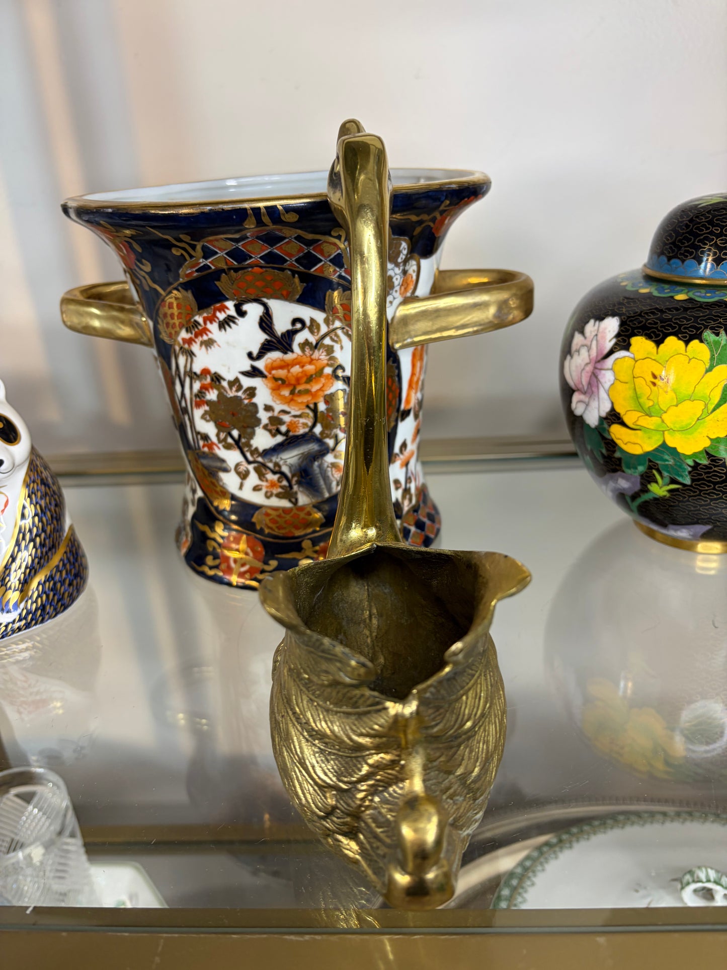 Gorgeous brass swan planter!