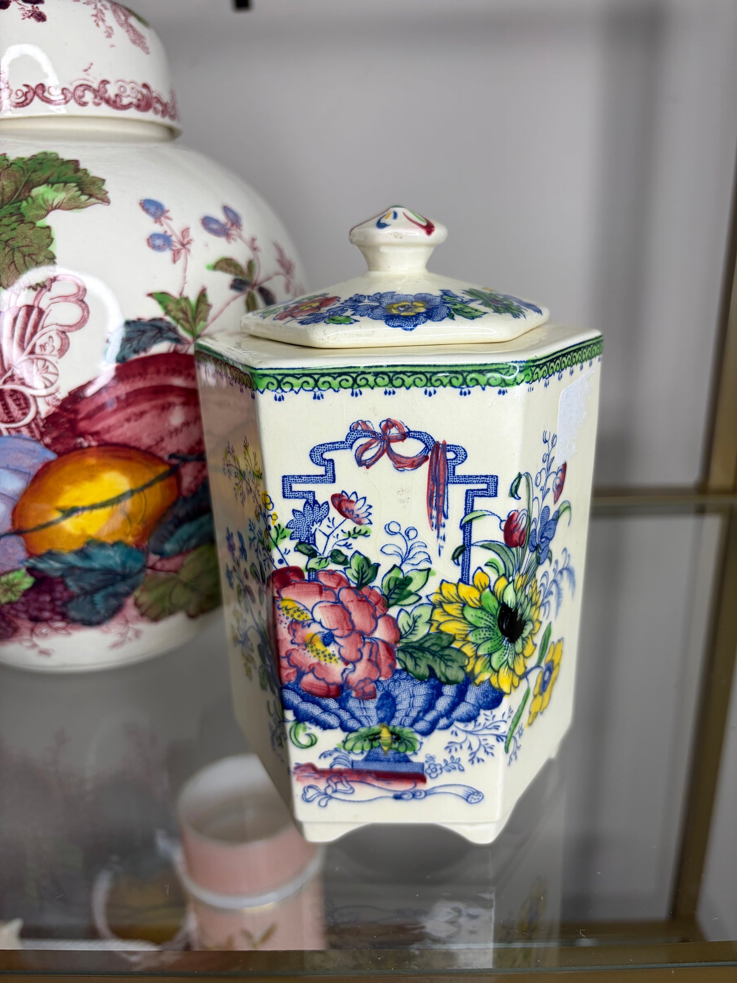 Beautiful Mason’s tea caddy!