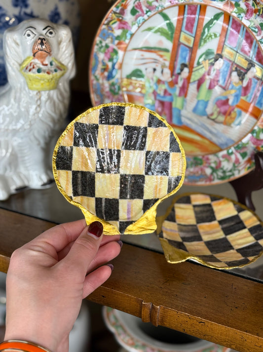 Handcrafted 4” Decoupage Shell Dish – Black & White Check with Gold Rim