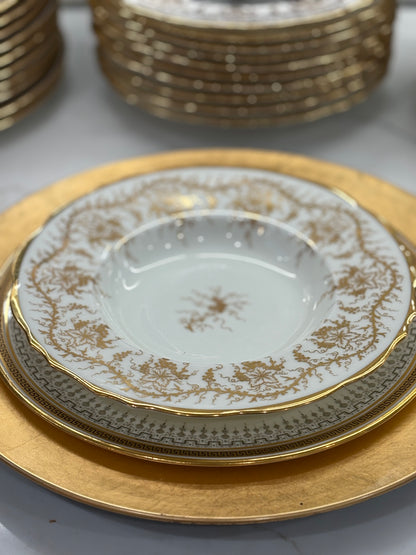 Stunning Set (12) King’s shallow bowls, 8 3/4”D - Pristine!