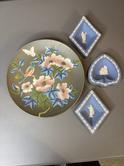 Instant plate wall! Features a botanical bird plate and 3 Wedgwood pieces!