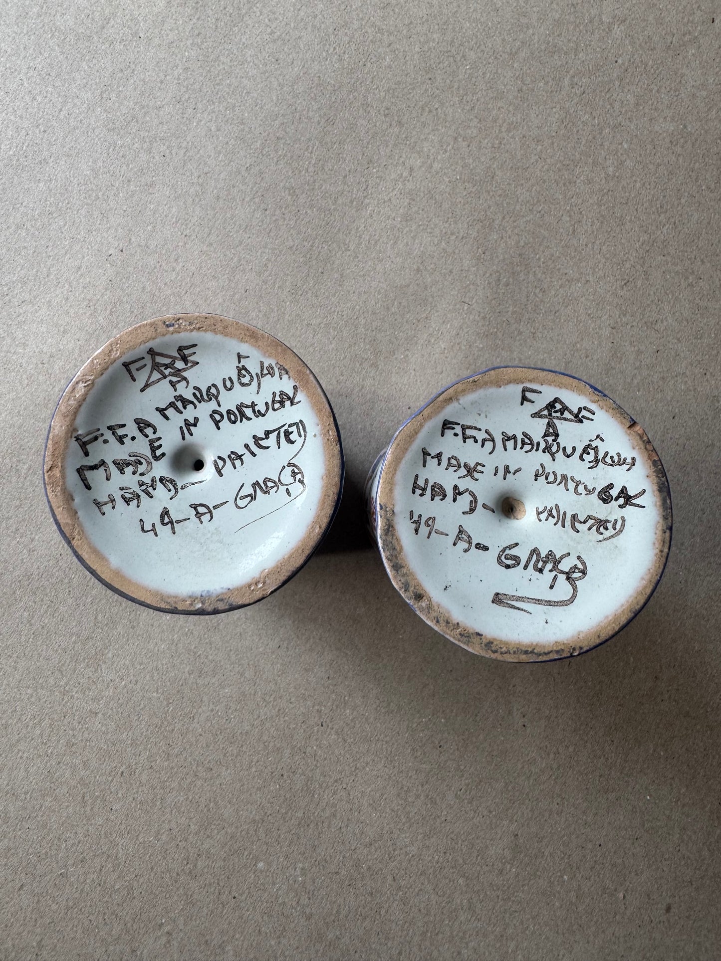 Pair of Vintage Hand-Painted Portuguese Pottery Goblets – F.F. Marquês, Alcobaça
