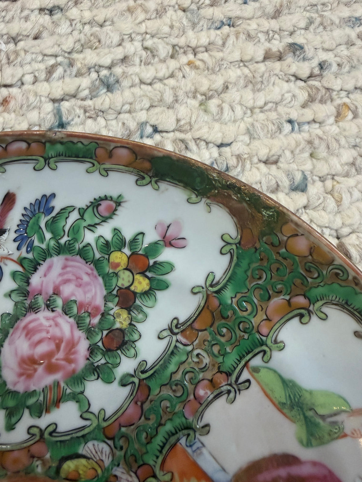Set of antique Rose Medallion plates! As is!!