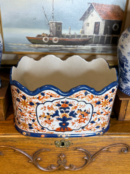 Danny’s Fine Porcelain Imari ScallopedOval Planter: 12” L x 9” W x 8” H