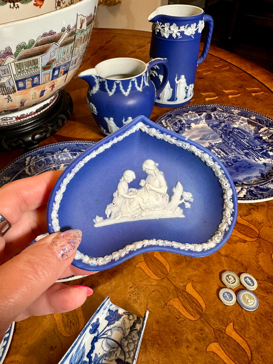 Antique Wedgwood Cobalt Blue Jasper Dip Heart Trinket Dish, c.1907