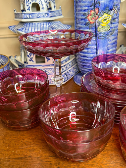 RESERVED - SETTING OF VAL ST. LAMBERT CRYSTAL