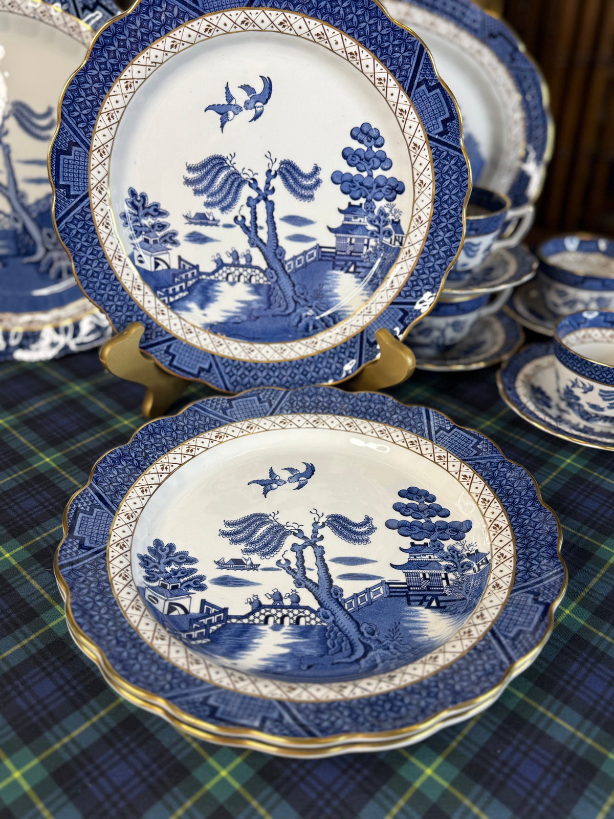 1940s Vintage Booths Real Old Willow Dinner Plate | A8025 | 10.5” Scalloped Edge | Made in England| 3 Available