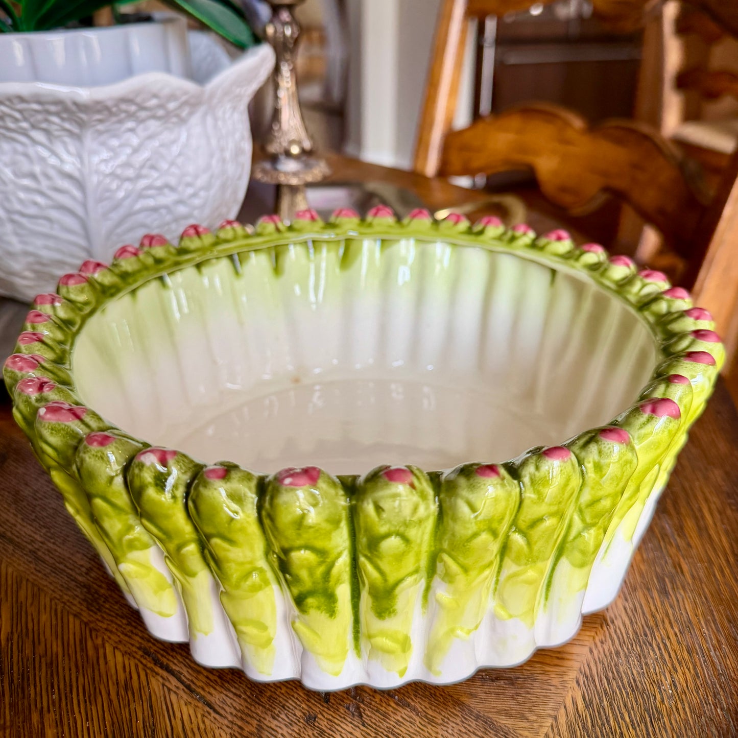 Gorgeous Asparagus cabbage ware large serving  bowl plus 4 salad bowls