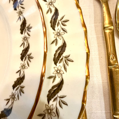Rare English Royal Worcester bone China Set of 8 dinner and salad scalloped gold edge plates