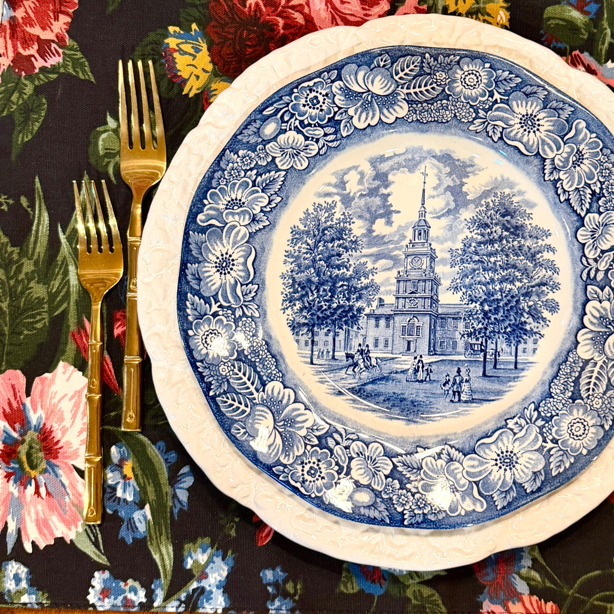 Vintage Staffordshire Of England Liberty Blue Plate 9 in hi
