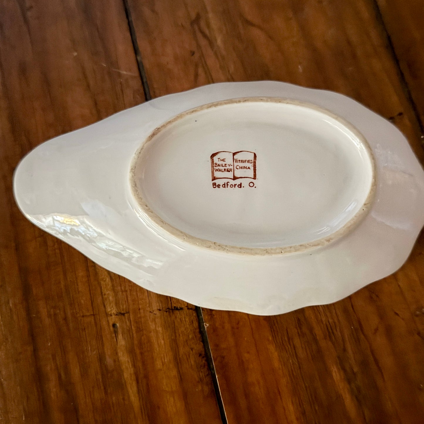 Vintage scalloped blue willow shell plate 8 x 5