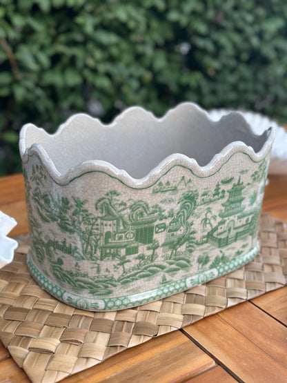 Danny's Fine Porcelain - Green & White Porcelain Pagoda Scalloped Basin, 12x8x7 - Pristine!