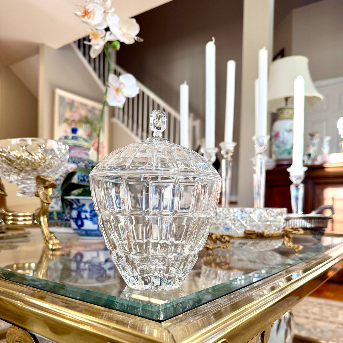 Beautiful sparkling vintage crystal biscuit jar with lid 7.5 h