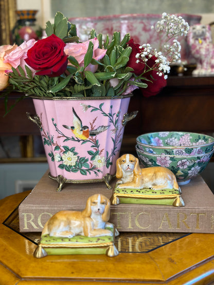 DANNY'S FINE PORCELAIN - 5x4x4 Spaniel Ceramic Bookends, Lime Gold Pillows