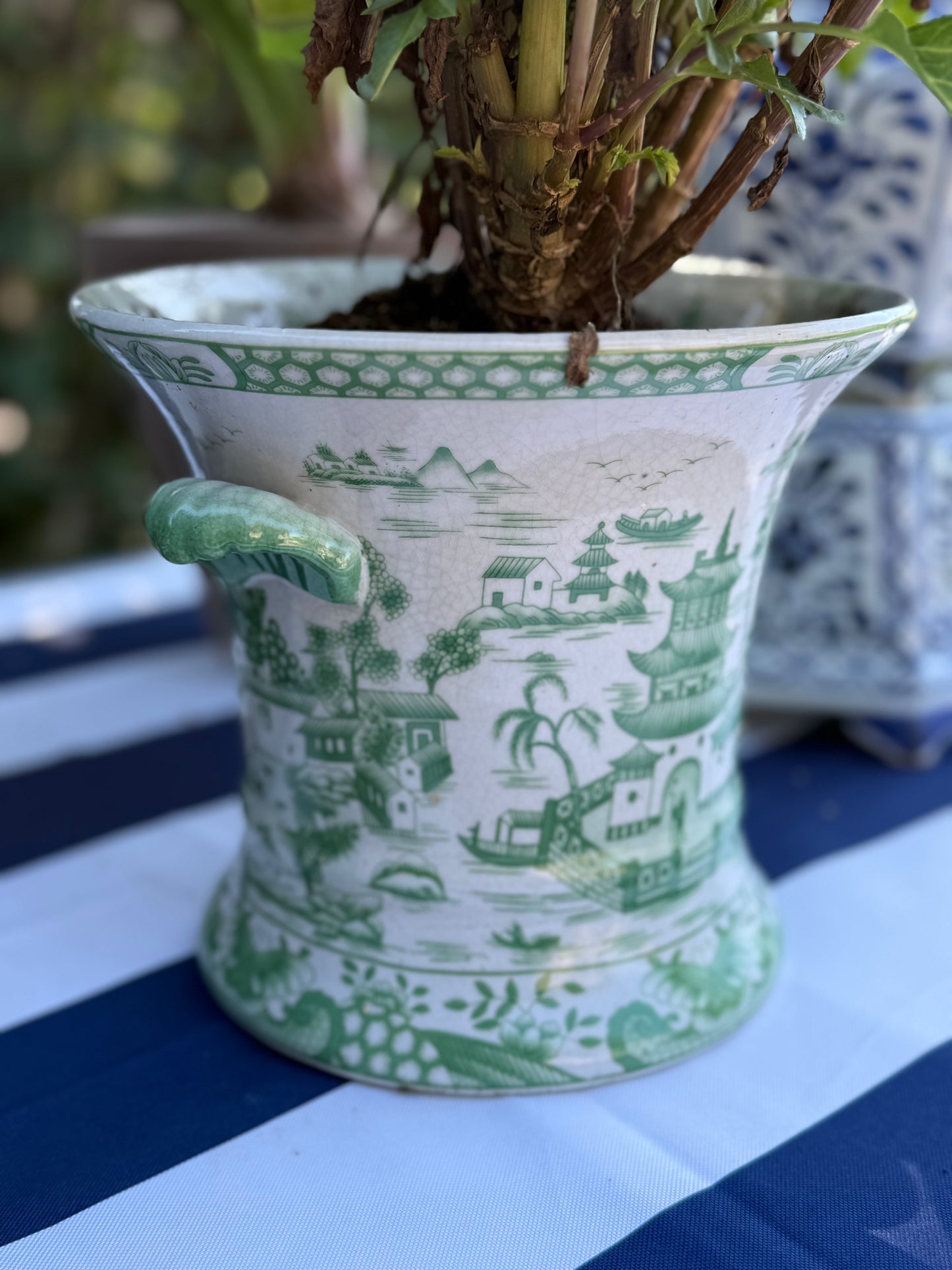 Danny's Fine Porcelain - Green/White Pagoda Porcelain Jardinière Planter, 7" Tall, 8"D - Pristine!
