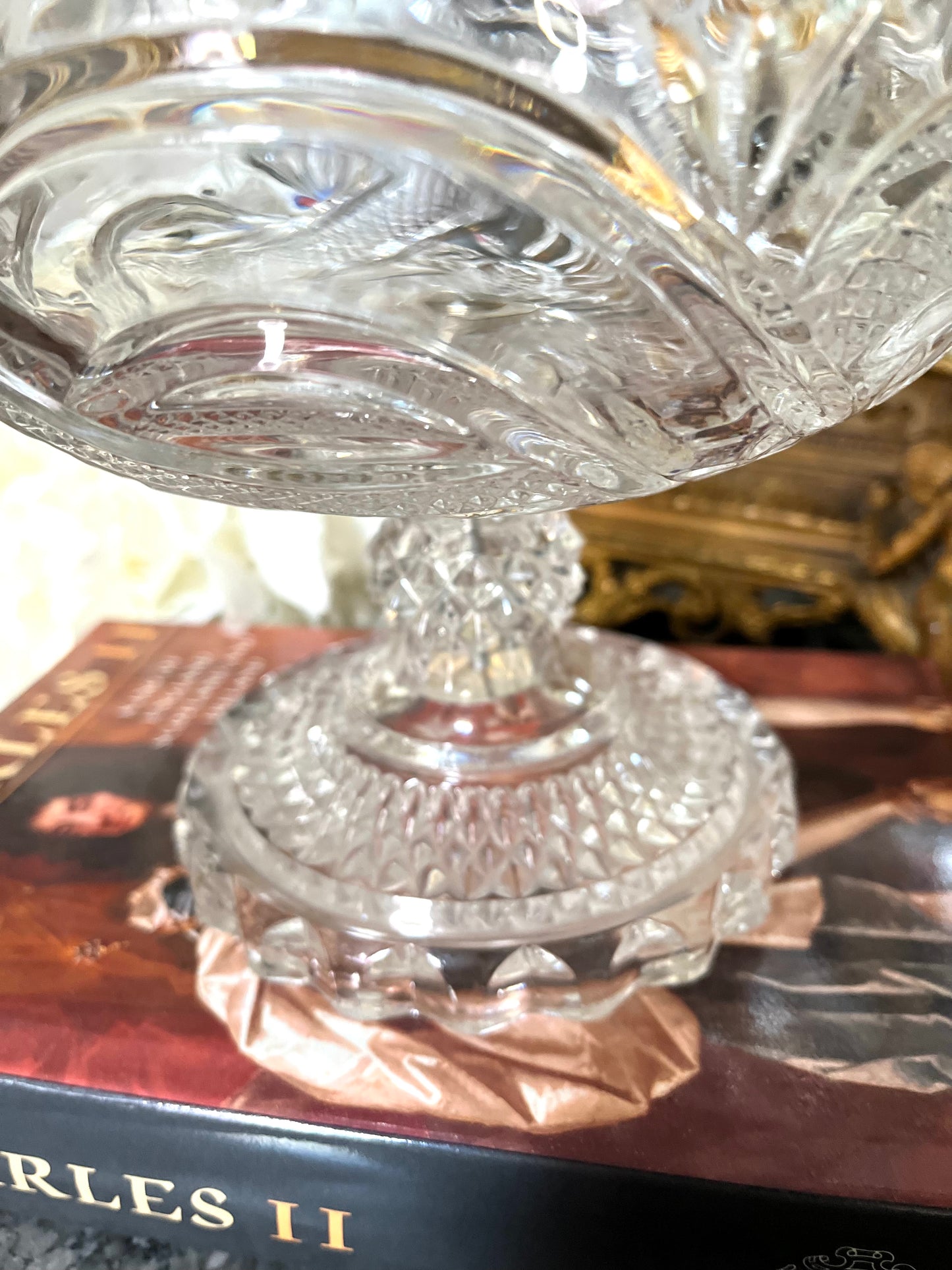 Live 06/02 Spired Multi-cut Crystal Pedestal Lidded Candy Dish